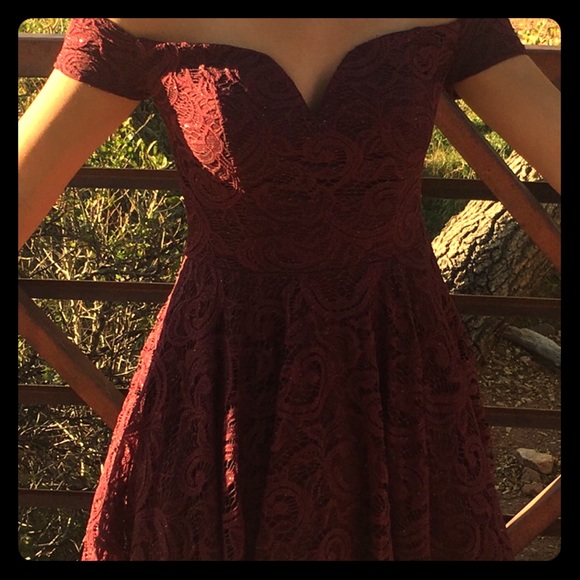 B. Smart Dresses & Skirts - Maroon Homecoming Dress Size 3
